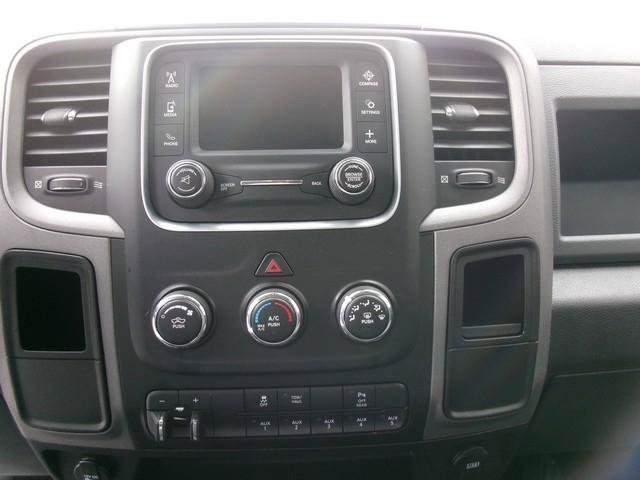 Used 2017 RAM 2500 Tradesman w/ Chrome Appearance Group AWD/4WD image 11