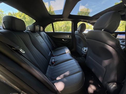 Used 2021 Mercedes-Benz E 350 4MATIC Sedan w/ Premium Package image 38