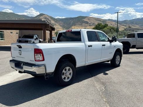 Used 2023 RAM 2500 Big Horn w/ Cold Weather Group AWD/4WD image 4