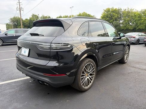 Used 2022 Porsche Cayenne S AWD/4WD image 5