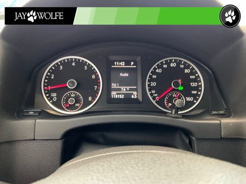 Used 2012 Volkswagen Tiguan S FWD image 14