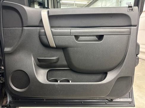 Used 2010 GMC Sierra 2500 SLE w/ SLE Preferred Package image 25