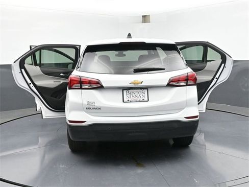 Used 2023 Chevrolet Equinox LS image 47