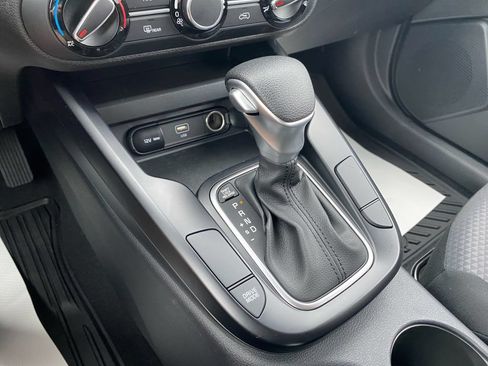 Certified 2024 Kia Soul LX FWD image 33