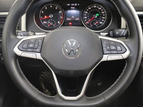 Used 2021 Volkswagen Atlas SE image 38