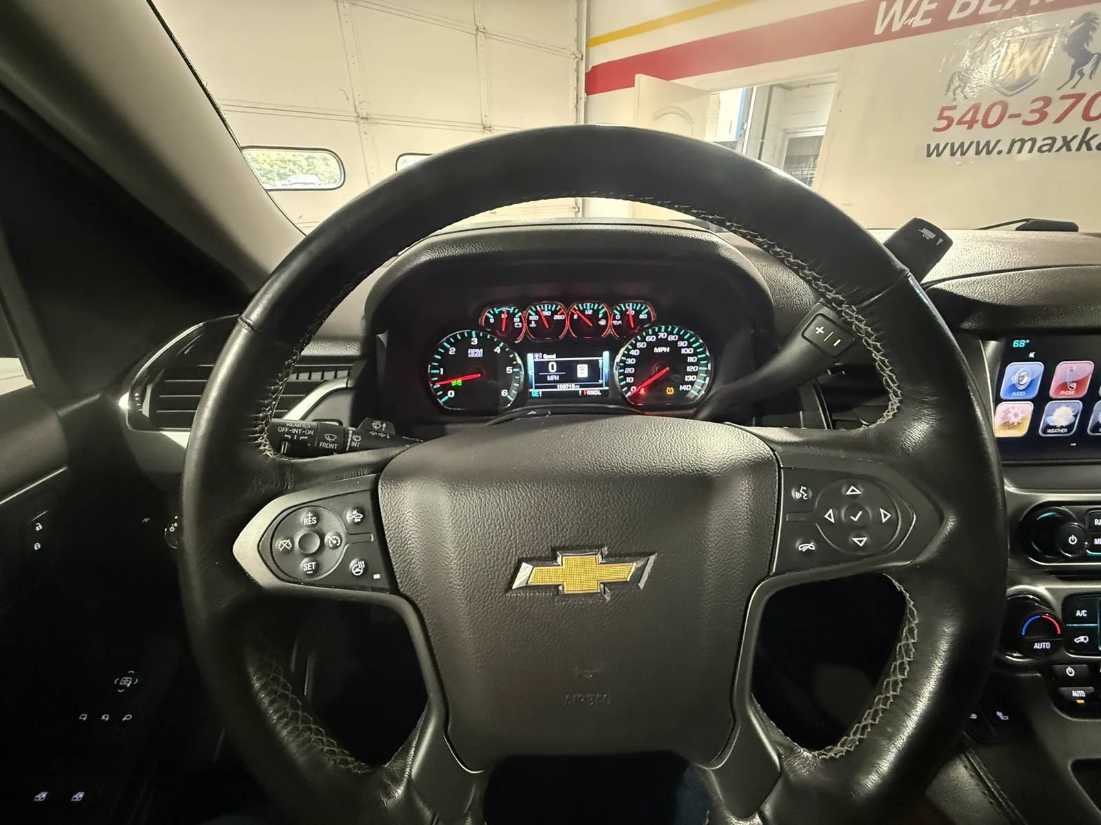 Used 2019 Chevrolet Suburban LT AWD/4WD image 38