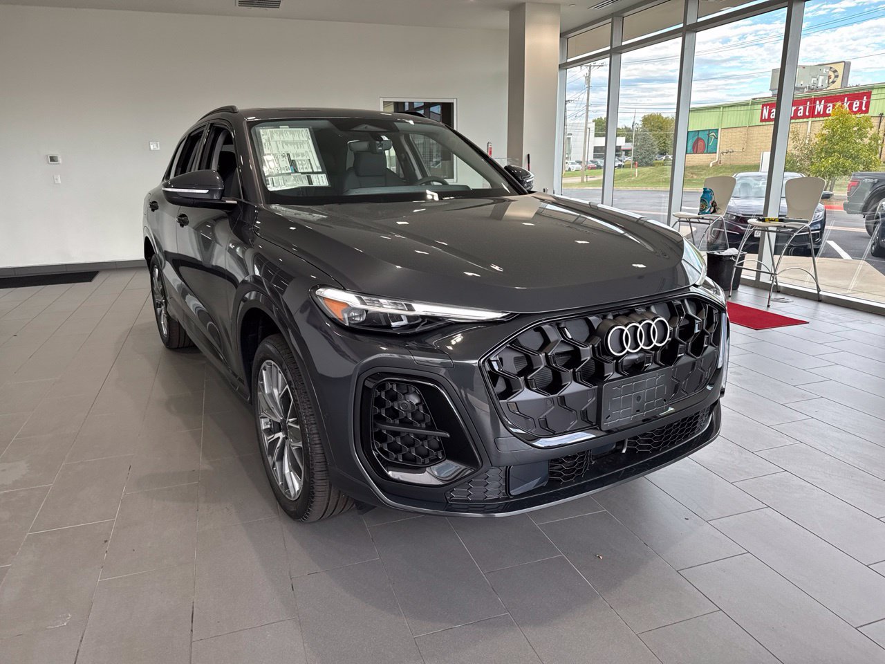 New 2026 Audi Q5 Premium Plus AWD/4WD image 2