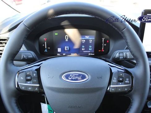 New 2025 Ford Escape SE image 15