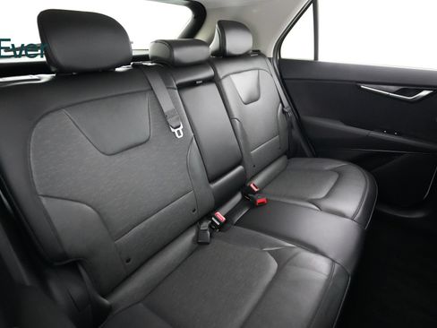 Used 2024 Kia Niro Wave w/ Wave Preserve Package FWD image 5