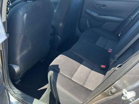 Used 2024 Nissan Sentra SV FWD image 18