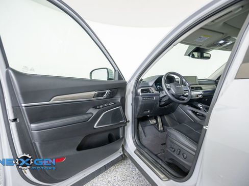 Used 2022 Kia Telluride SX w/ Nightfall Edition Package AWD/4WD image 9