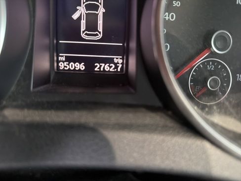 Used 2014 Volkswagen Golf image 2