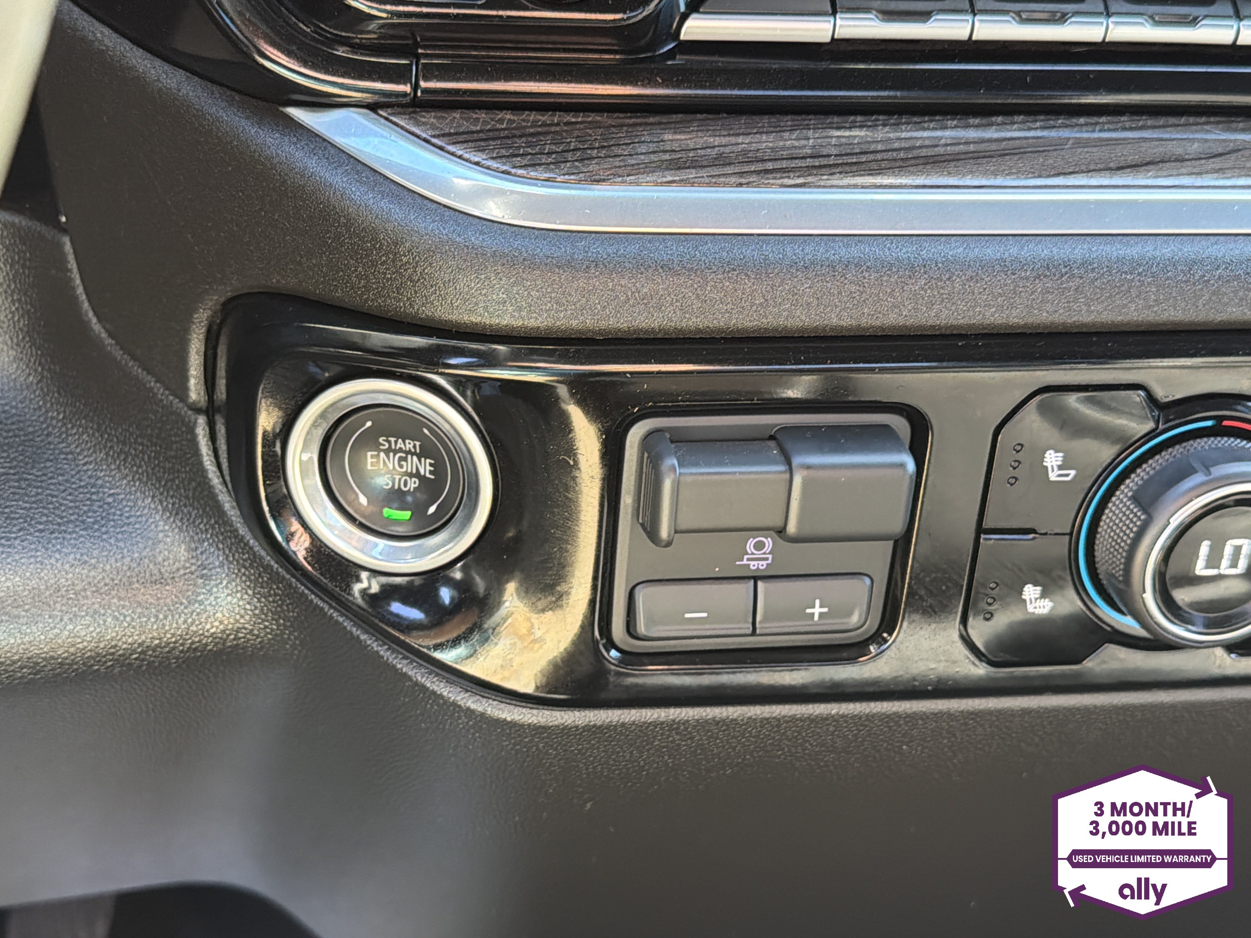 Used 2025 Chevrolet Silverado 2500 LT w/ Convenience Package AWD/4WD image 22
