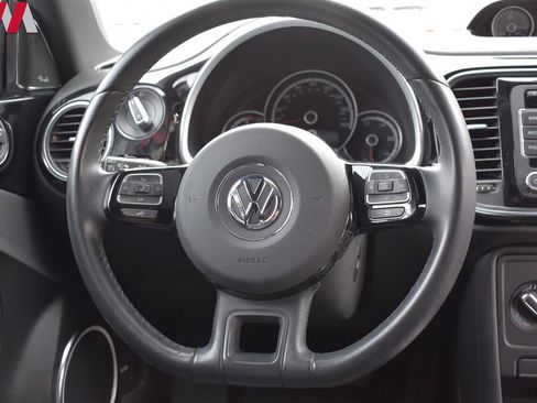 Used 2013 Volkswagen Beetle TDI image 14