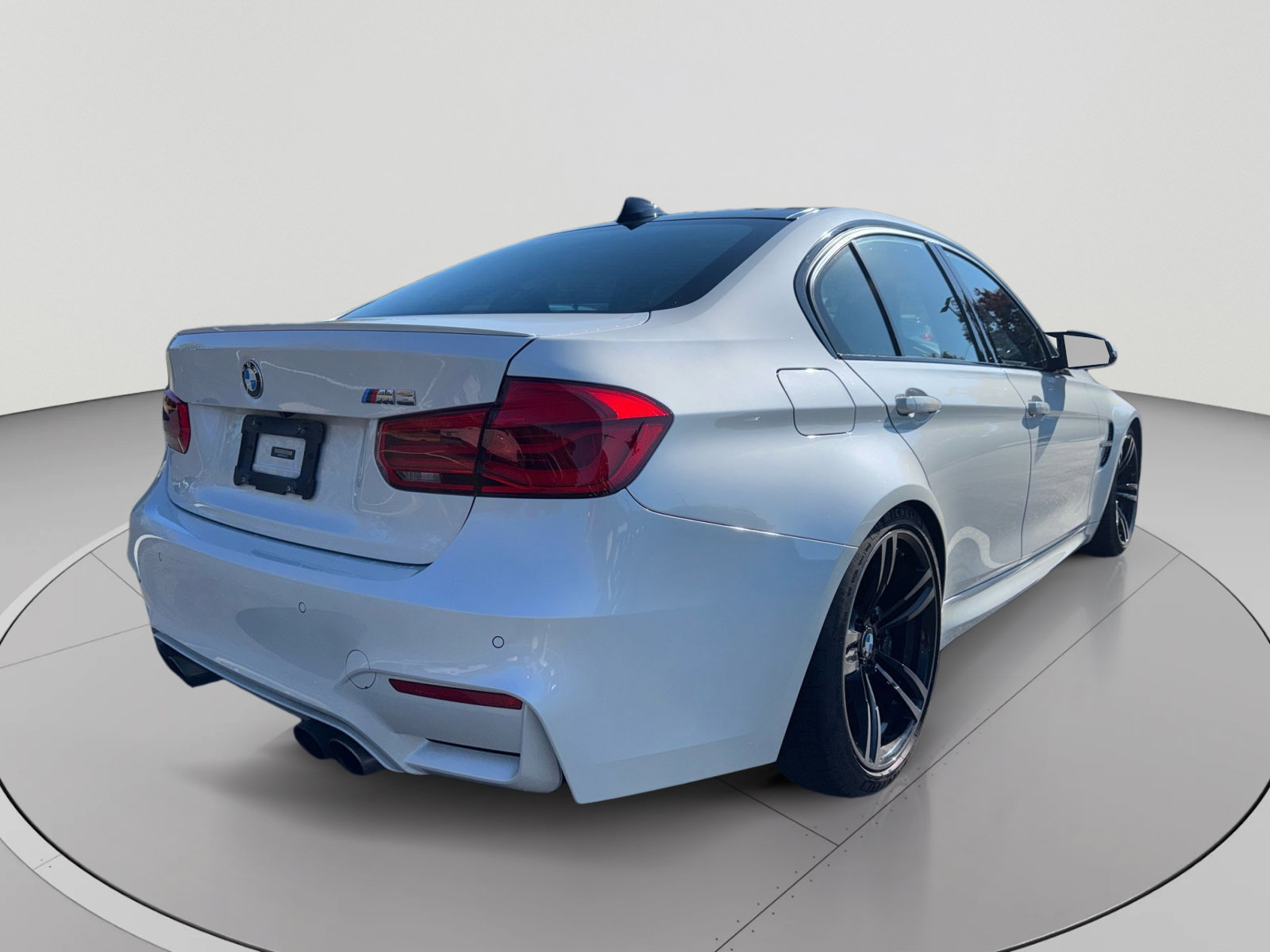 Used 2016 BMW M3 RWD image 25