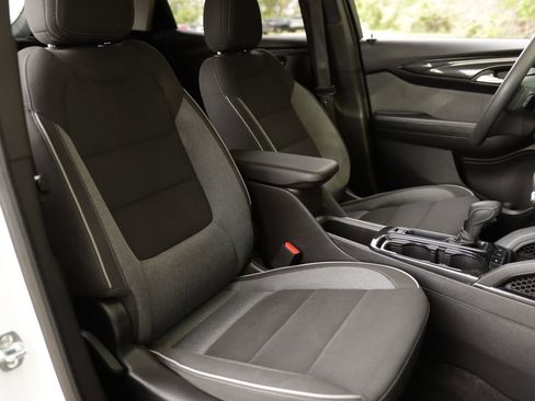 Used 2025 Chevrolet TrailBlazer LT FWD image 26