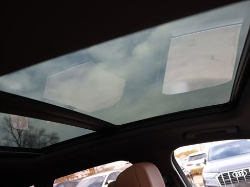 Used 2023 Audi Q3 2.0T Premium w/ Convenience Package image 15