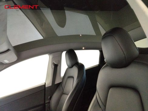 Used 2021 Tesla Model Y Long Range image 20