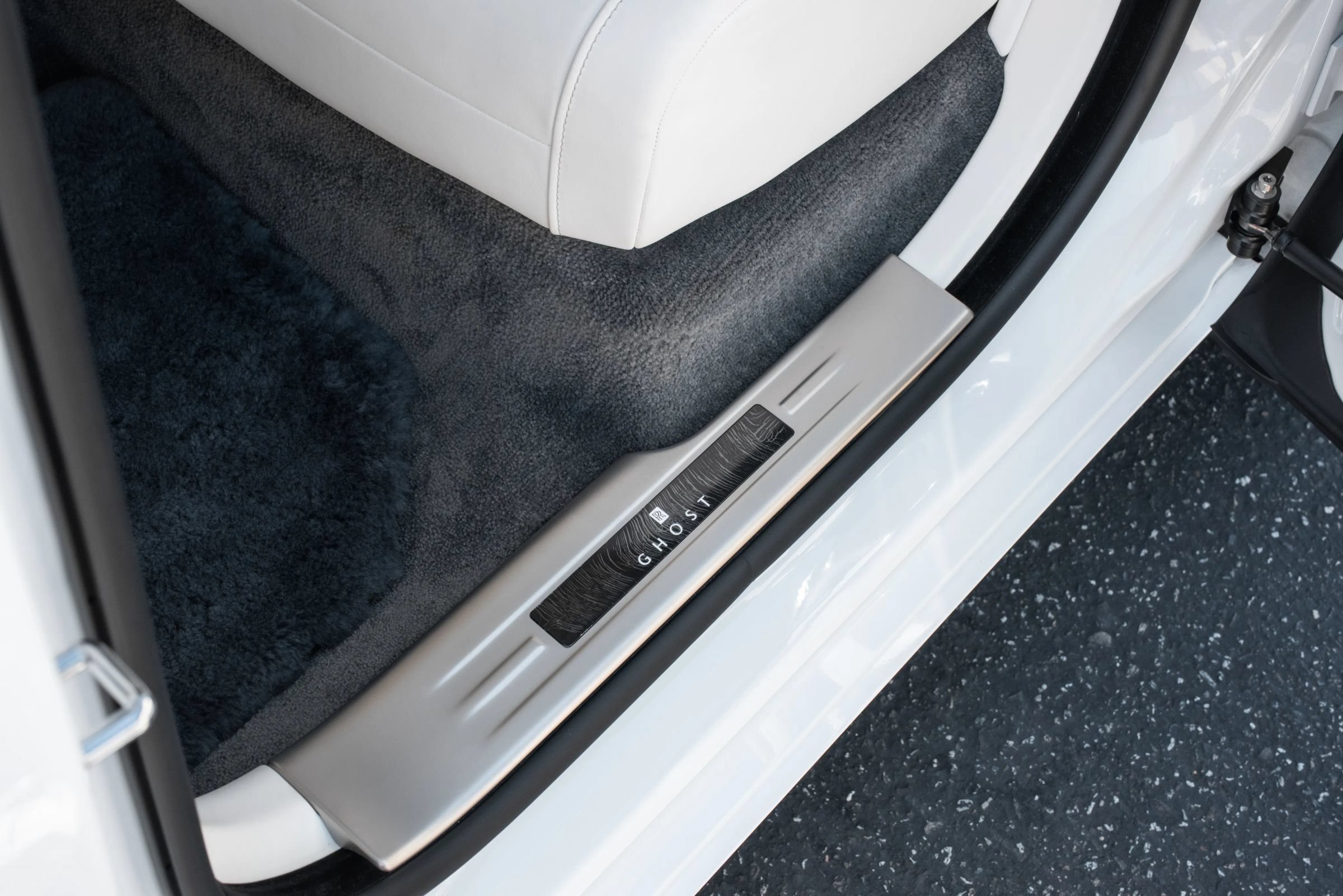 Used 2021 Rolls-Royce Ghost AWD/4WD image 29