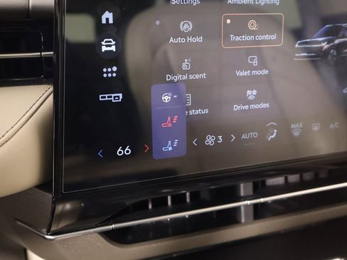 Certified 2025 Lincoln Nautilus Premier w/ Equipment Group 102A image 8