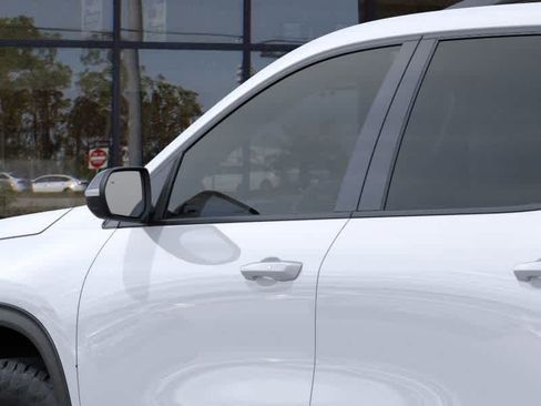 New 2026 Chevrolet Traverse Z71 w/ Enhanced Driving Package image 12