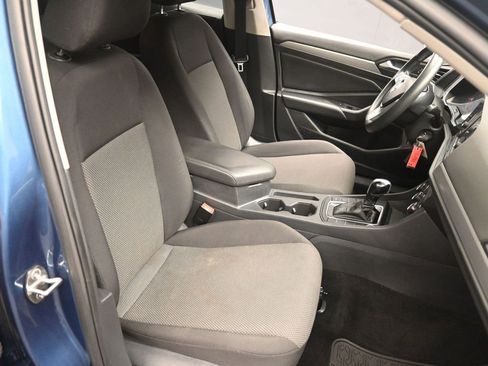 Used 2020 Volkswagen Jetta SE image 26