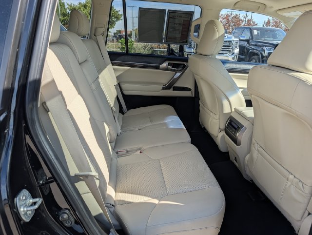 Used 2023 Lexus GX 460 Premium w/ Premium Package AWD/4WD image 32