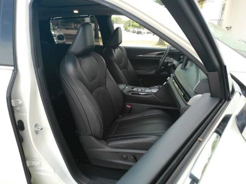 Used 2023 INFINITI QX60 Luxe image 24