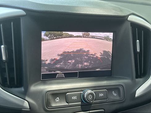 Used 2023 GMC Terrain SLE w/ Driver Convenience Package FWD image 19