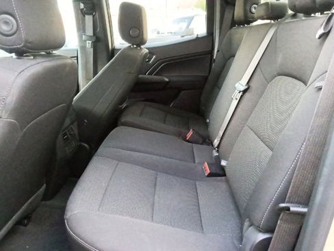 Used 2024 GMC Canyon Elevation w/ Convenience Package image 29