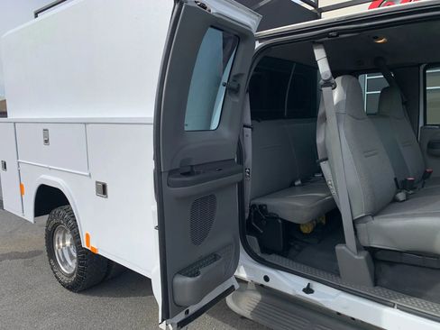 Used 2003 Ford F350 162 W.B. 4D image 26