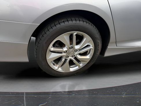 Used 2019 Honda Accord LX image 12