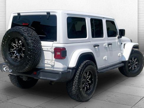 Used 2020 Jeep Wrangler Unlimited Sahara AWD/4WD image 14