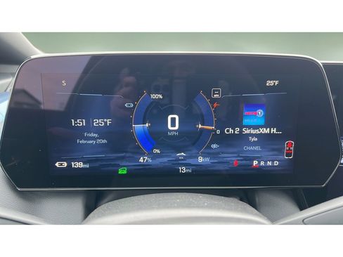 Certified 2025 Chevrolet Equinox EV LT image 15