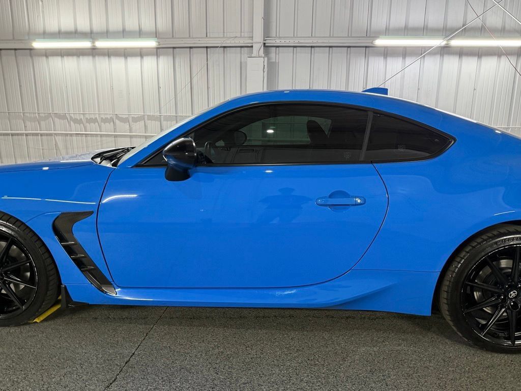 Used 2024 Toyota GR86 Premium RWD image 16
