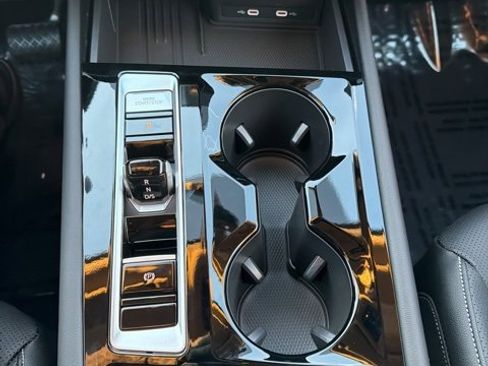 New 2026 Volkswagen Atlas SE image 12