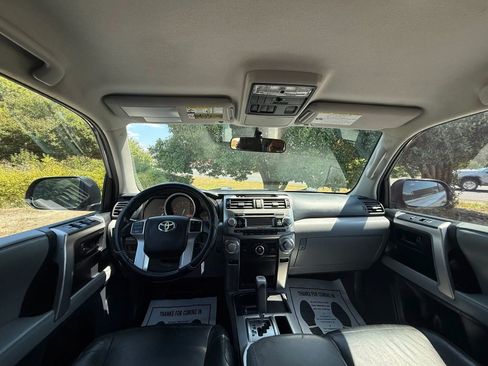 Used 2010 Toyota 4Runner SR5 RWD image 10