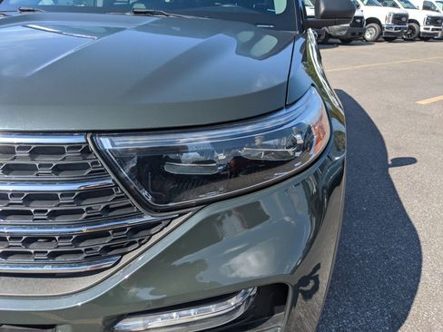 Certified 2022 Ford Explorer XLT w/ Equipment Group 202A image 11