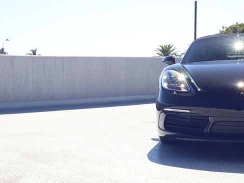 Certified 2024 Porsche 718 Boxster RWD image 13