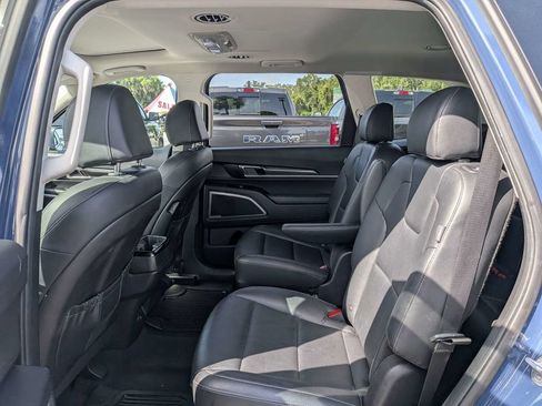 Used 2023 Kia Telluride S w/ S Sunroof Package FWD image 14