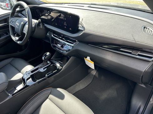 New 2026 Buick Envista Avenir image 13