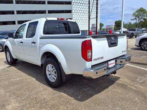 Used 2019 Nissan Frontier SV w/ Value Truck Package AWD/4WD image 4