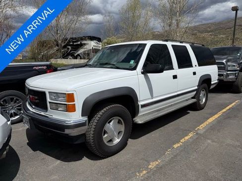 Used 1995 GMC Suburban 4WD image 1