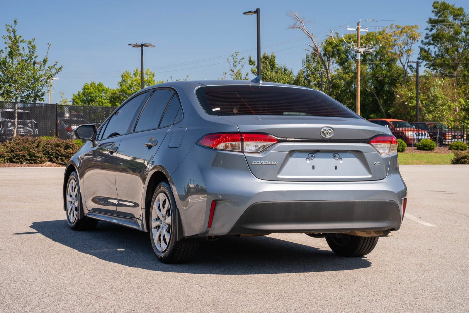 Used 2025 Toyota Corolla LE FWD image 5