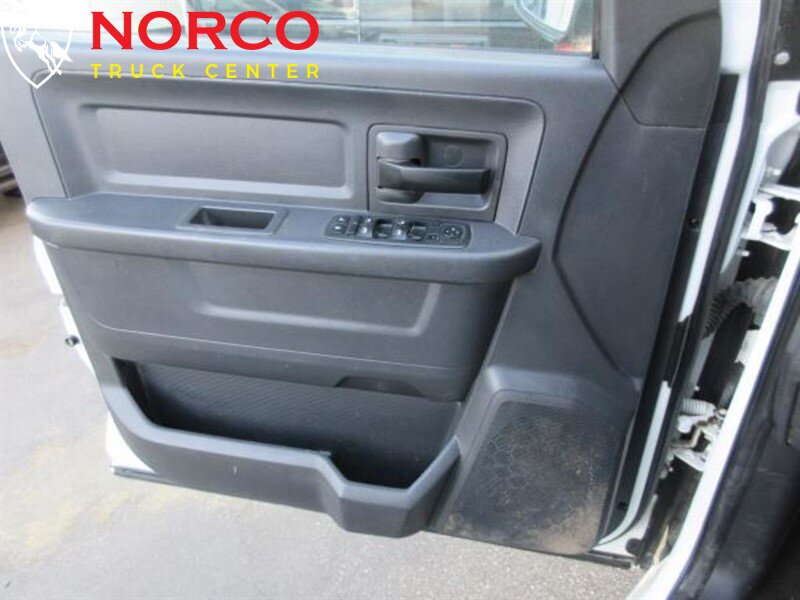 Used 2012 RAM 2500 ST w/ Chrome Appearance Group AWD/4WD image 10