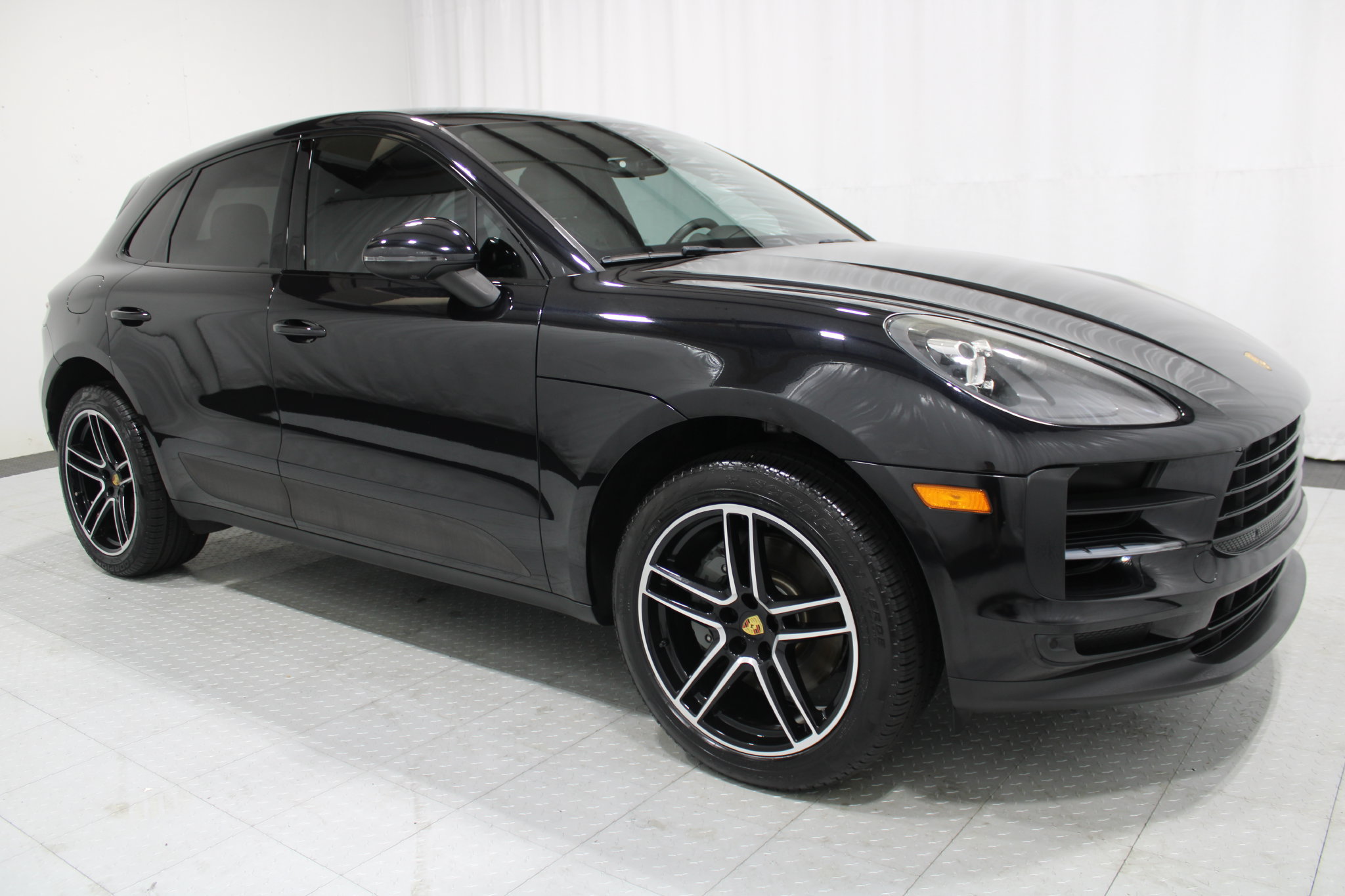 Used 2021 Porsche Macan S AWD/4WD image 4