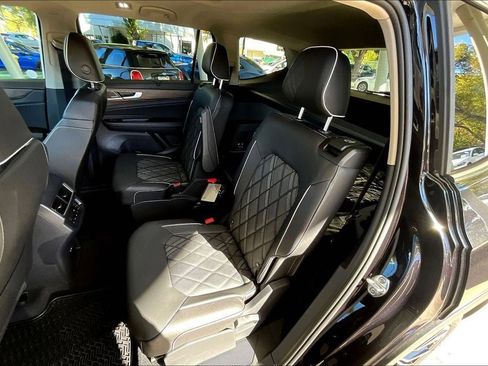 New 2026 Volkswagen Atlas SEL Premium R-Line image 19