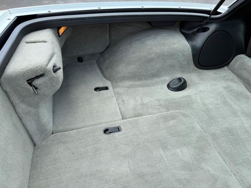 Used 1998 Chevrolet Corvette Coupe RWD image 41