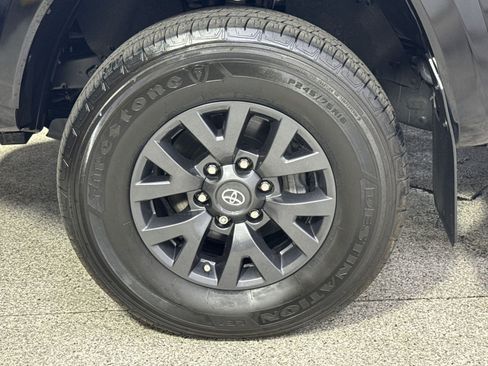 Used 2023 Toyota Tacoma SR5 AWD/4WD image 24