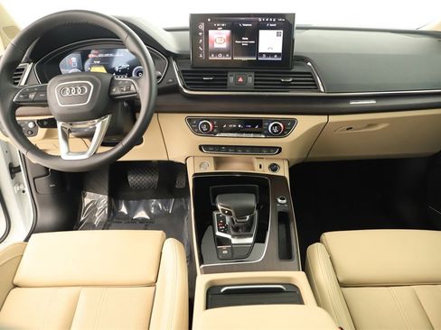 Certified 2023 Audi Q5 e Prestige w/ Prestige Package image 18
